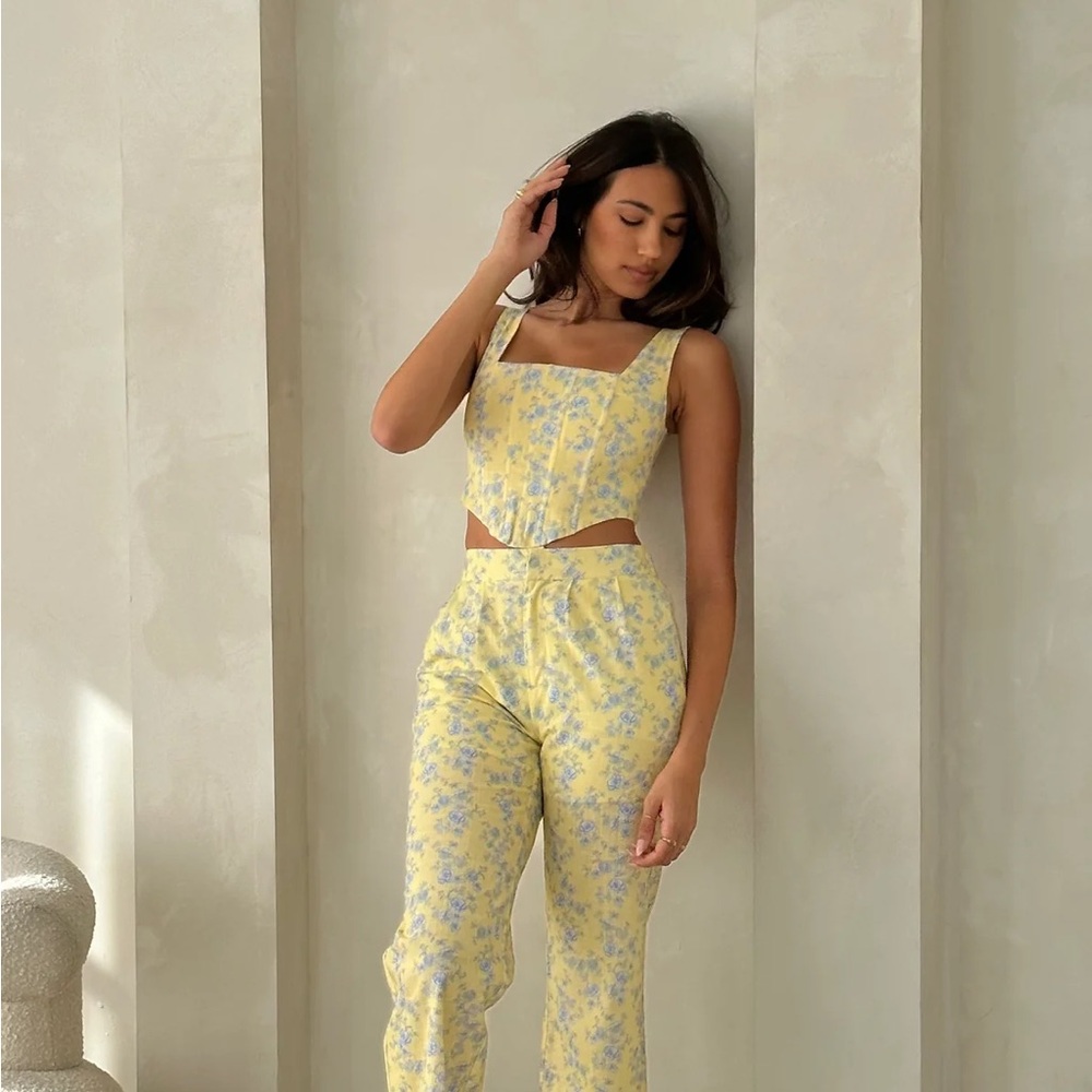 Yellow the Label Yellow & Pink Floral Two-Piece Set.  Corset Top & Pants Size L